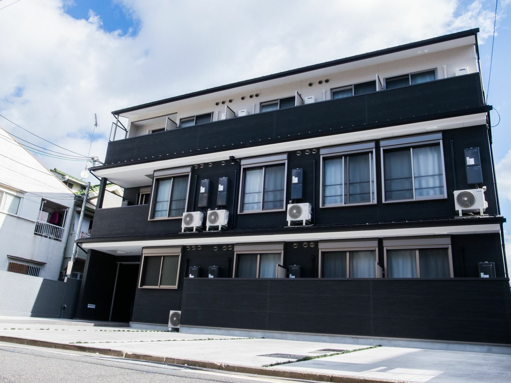 Guest House One More Heart Shichijo Omiya 1 Kyoto Exterior photo